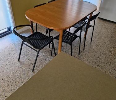 Wahgunyah Hotel | Wahgunyah Motel: Pet-Friendly Stays with Breakfast Available