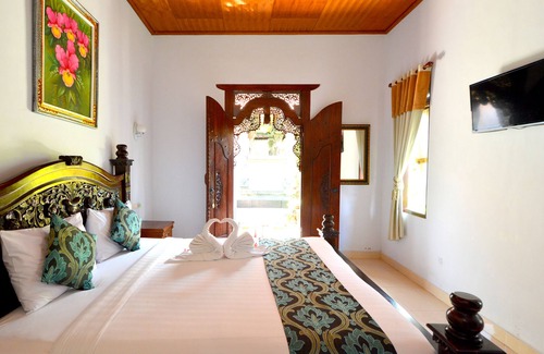 Gianyar Hotel | Wahyu Dewata: Family-Friendly Stay with Pool & Dining Options