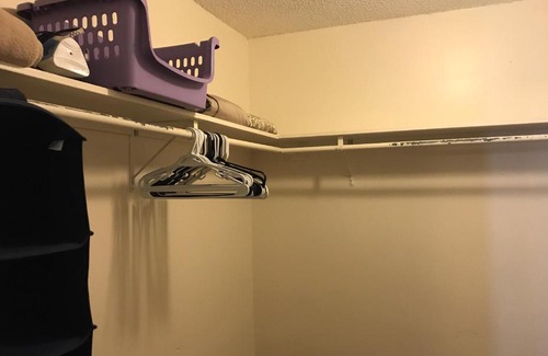Waikiki Apartment | Guest Rated 10/10 at Waikiki Whale Watcher Apts 304A