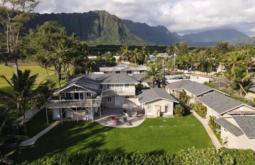 Waimanalo Beach Cabin | Relaxing Waimanalo Beach Cottages with Oceanfront Views