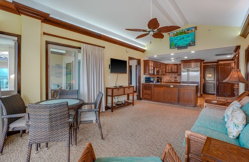 Wailua Condo | Exclusive Waipouli Beach Resort C402: Ocean & Pool Views