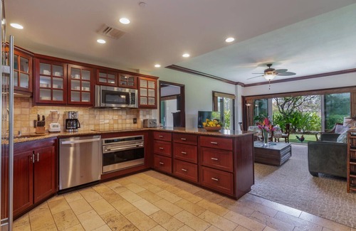 Wailua Condo | Unforgettable Stay at Waipouli Beach Resort with Ocean Views