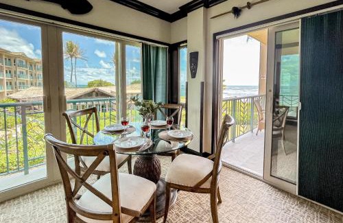 Wailua Apartment | Oceanfront Waipouli Beach Resort H202 with Amazing Amenities