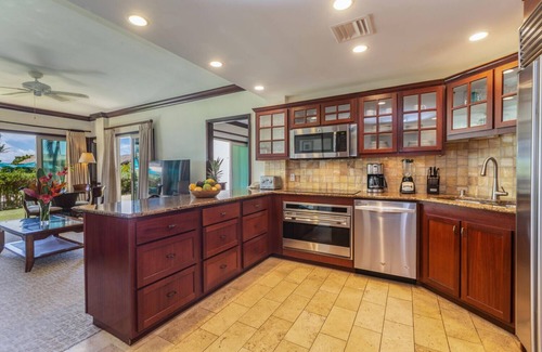 Wailua Condo | Exquisite Waipouli Beach Resort & Spa with Ocean View Pool