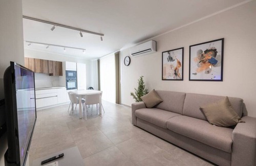 Ta' Xbiex Apartment | Family-Friendly Wait n' Sea 2-Bedroom Apartment in Ta' Xbiex