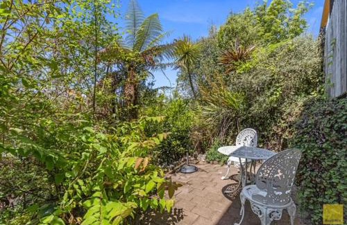 Waitomo Caves Bed & Breakfast | Waitomo Caves Guest Lodge