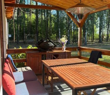 Kleszczele House | Pet Friendly Retreat: Wakacyjny Dom w Sakach, Rated 10/10