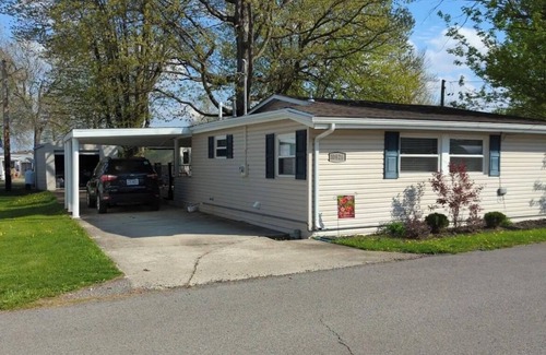 Lakeview House | Discover Wake'n Lake House: 9.8 Rated with Spa & Hot Tub