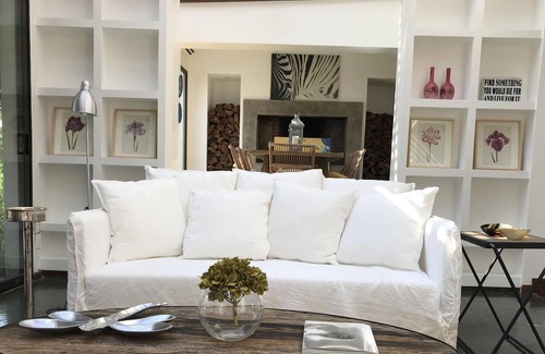 Montevideo Department Villa | Wake up in the middle of nature, with golf and private swimming-pool