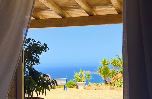 Arzachena Villa | Wake Up To the Sea! Luxury Retreat Pool & Jacuzzi