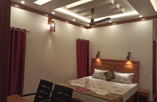 Alappuzha Bed & Breakfast | "Wake Up to Waves: Your Cozy Beachfront Escape Awaits!"
