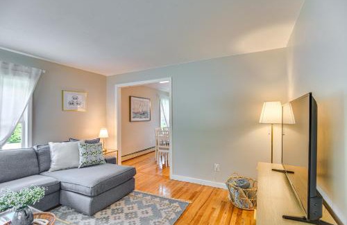 Wakefield-Peacedale Apartment | Wakefield Escape Walk to Downtown and Near Beaches!