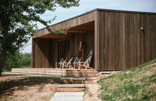 Anyksciai House | Explore Wakepond: Oceanfront Retreat with Private Beach