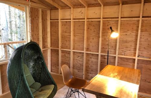 Kawayu Onsen Cabin | Discover Wakka BBB: Family-Friendly Retreat with Hot Tub