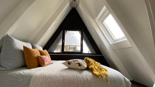 Feriendorf Im Killerberg Apartment | Discover Wald-Chalet Vulkaneifel: Perfect for Families