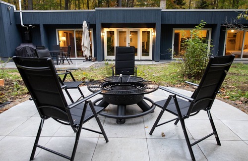 Temple House | Experience Nature's Embrace at Waldbaden in New Hampshire