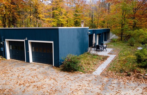 Temple House | Experience Nature's Embrace at Waldbaden in New Hampshire