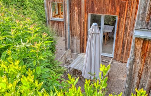Gluecksburg Apartment | Experience Family-Friendly Comfort at Waldblick Hotel