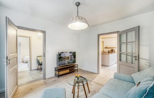Gluecksburg Apartment | Experience Family-Friendly Comfort at Waldblick Hotel