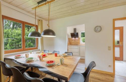 Kirchheim House | Relaxing Retreat: Waldblick with Private Sauna Awaits