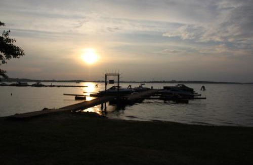 Muritz Apartment | Experience Waldchaussee 5: Oceanfront Bliss Awaits
