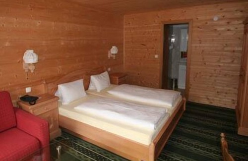 Goestling an der Ybbs Hotel | Relaxing Retreat at Waldesruh with Pool and Spa Access