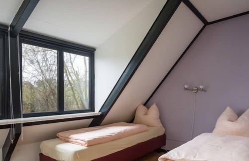 Ferienhausgebiet Hillenseifen House | Experience Waldferienpark Gerolstein: Family-Friendly Retreat