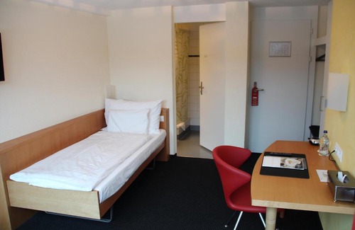 Gwatt Hotel | Unforgettable Stay at Waldhaus Hotel in Deltapark Vitalresort