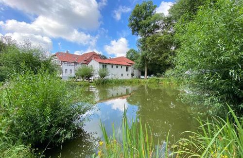 Neupetritor Hotel | Family-Friendly Waldhaus Oelper - Pet Welcome & Rated 8/10