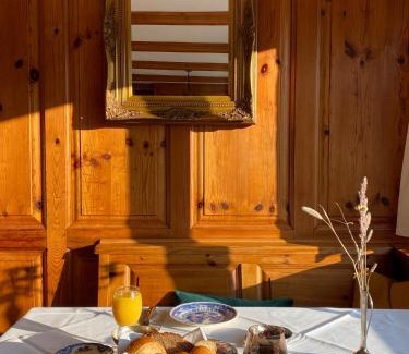 Laax Bed & Breakfast | Discover Waldheim Pension Laax: Pet-Friendly Retreat