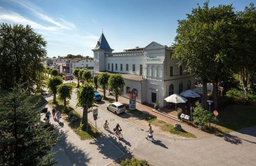 Seeheilbad Graal-Muritz Hotel | Discover Waldhotel: Highly Rated Stay with Family Amenities