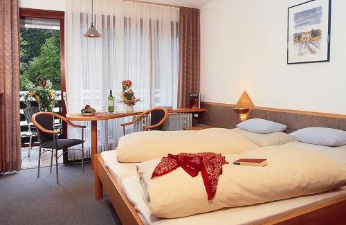 Schernfeld Hotel | Waldhotel Geländer