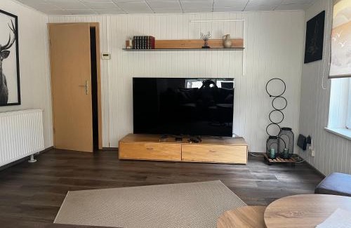 Schonebeck House | Waldidyll: Exceptional Oceanfront Retreat for Families & Pets