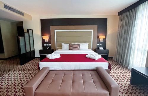 Santa Teresa Hotel | Experience Elegance at Waldorf Hotel with Oceanfront Bliss