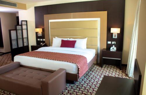 Santa Teresa Hotel | Experience Elegance at Waldorf Hotel with Oceanfront Bliss