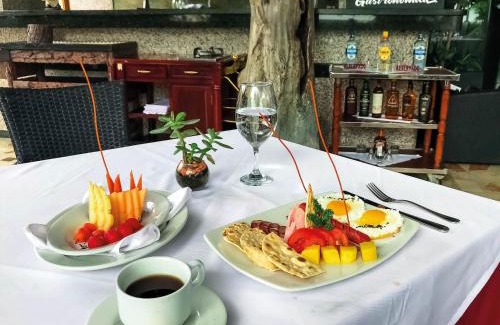 Santa Teresa Hotel | Experience Elegance at Waldorf Hotel with Oceanfront Bliss