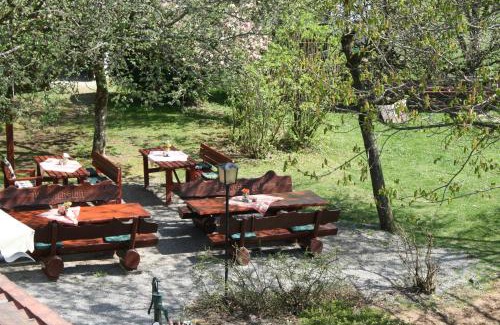 Bad Griesbach im Rottal Hotel | Discover Waldpension Jägerstüberl: Pet-Friendly Retreat