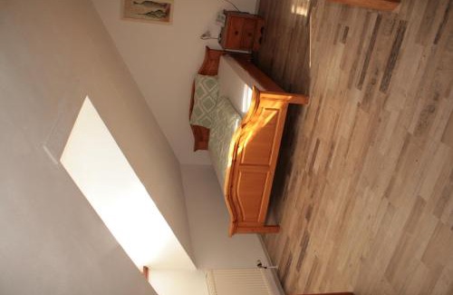 Bad Griesbach im Rottal Hotel | Discover Waldpension Jägerstüberl: Pet-Friendly Retreat