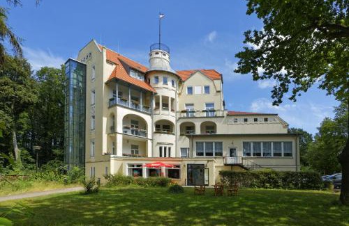 Koserow Hotel | Oceanfront Escape at Waldschloss Parow - Rated 8/10