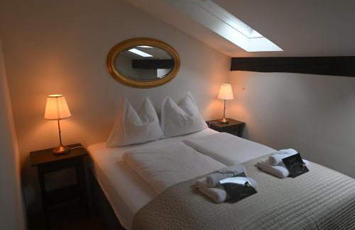 Stiegl Apartment | Waldvilla BERGSEE: Pet-Friendly Oasis with Ocean Views