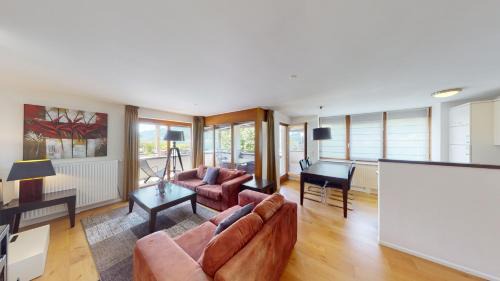 Unterterzen Apartment | Idyllic Walensee House & Apartments with Ocean Views