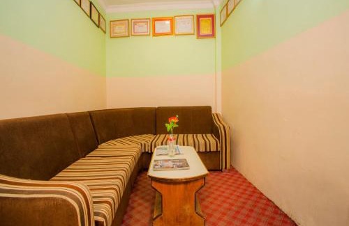 Kathmandu Hotel | Delightful Waling Fulbari Guest House with Family Amenities