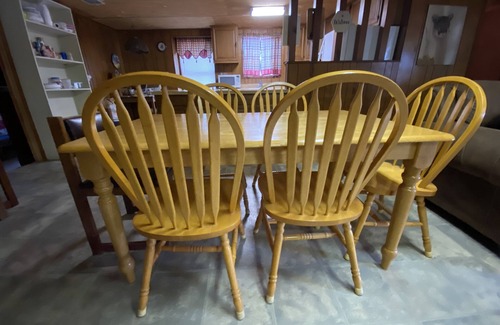 Concan Cabin | Walk 2 River & Entertainment & Hippie Chicks, River Road, Heart of Concan!