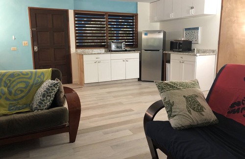 Honaunau-Napoopoo House | Explore Oceanfront Bliss: Steps from Kealakekua Bay