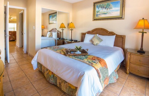 Williams Town Resort | Relax by the Archipelago: Poolside Retreat Awaits You