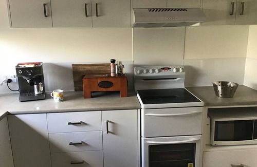 Bacchus Marsh Apartment | Prime Location with Pet-Friendly Amenities, Rated 9.8/10