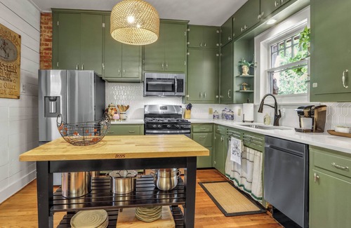 Boerne House | Steps to Historic Downtown Boerne with Family-Friendly Amenities