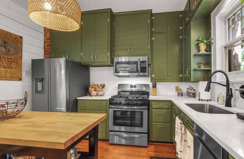 Boerne House | Steps to Historic Downtown Boerne with Family-Friendly Amenities