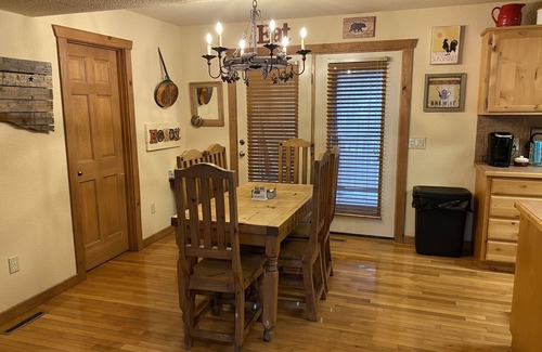 Branson West House | Experience Rustic Comfort at Walk-in! Lodge #1 StoneBridge
