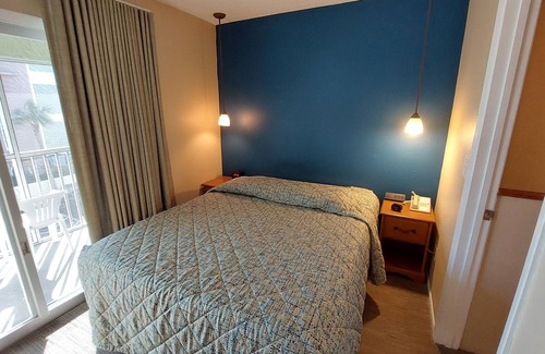 Belle Vista Resort | Relax at Your Beachfront Condo with Pool Access for 6